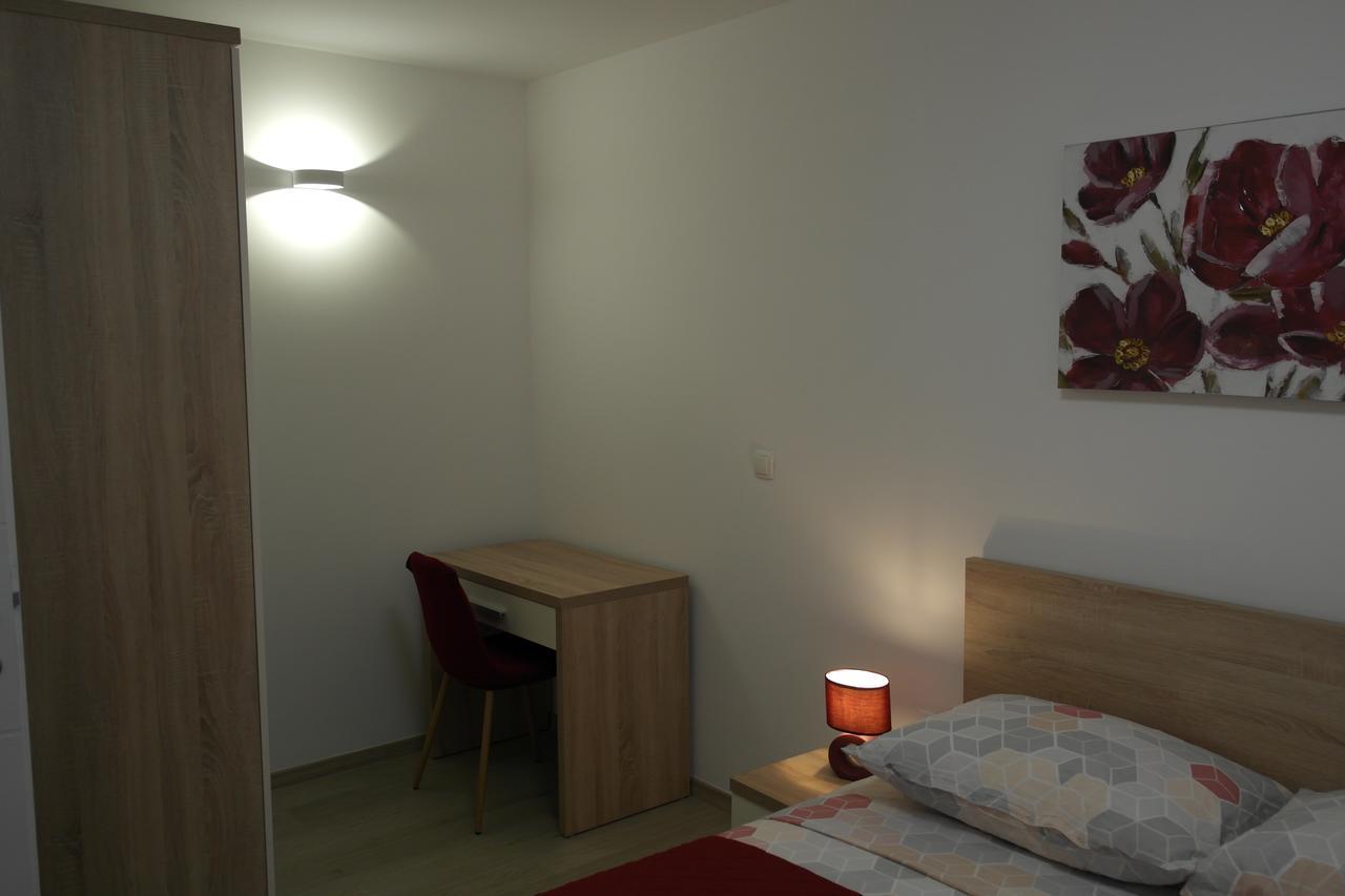 Apartments 4 You ซาดาร์ ภายนอก รูปภาพ